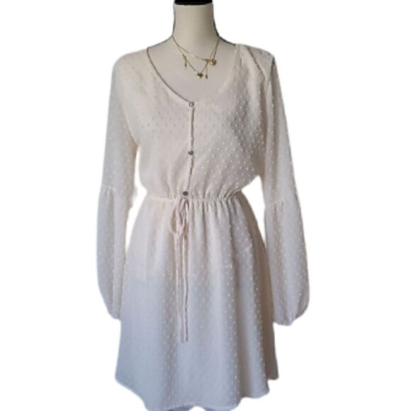 💲1️⃣0️⃣ Bundled ✔️Swiss Dot Cream Peasant Dress sz Med  - Picture 6 of 16